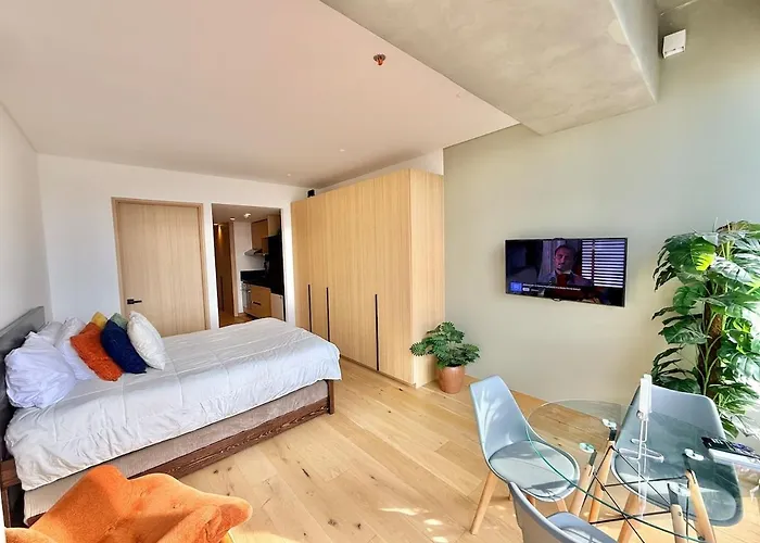 Espectacular Estudio En Tower Reforma 2 Camas Dobles 4 Personas *